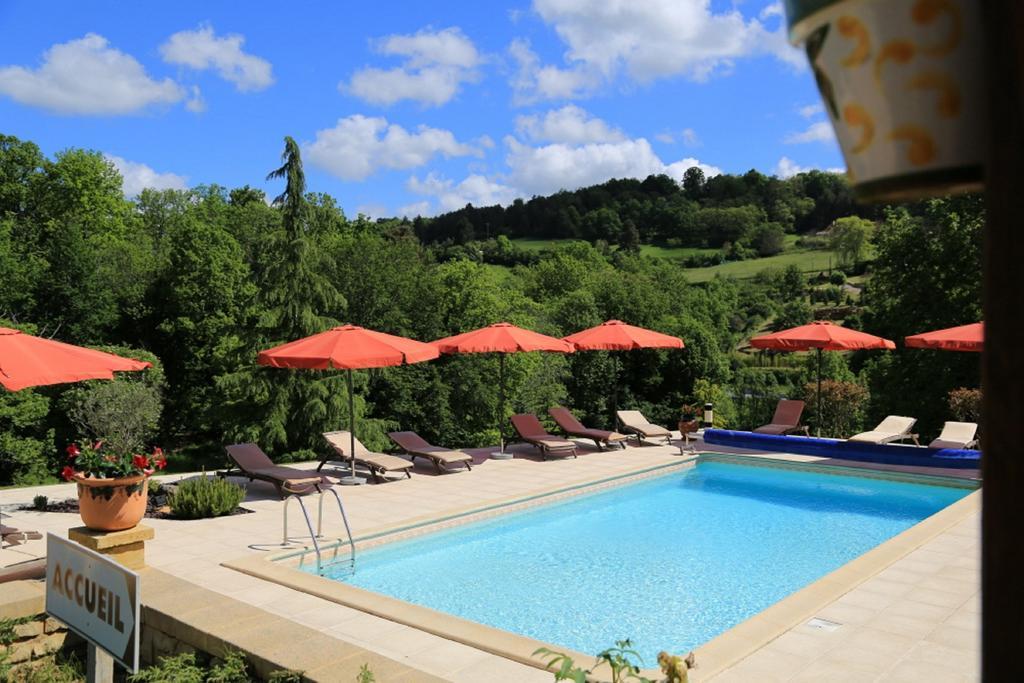 Chambres D'Hotes Les Peyrouses Sarlat Esterno foto