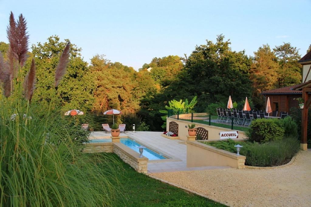Chambres D'Hotes Les Peyrouses Sarlat Esterno foto